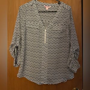 White and Black Chevron patterned blouse